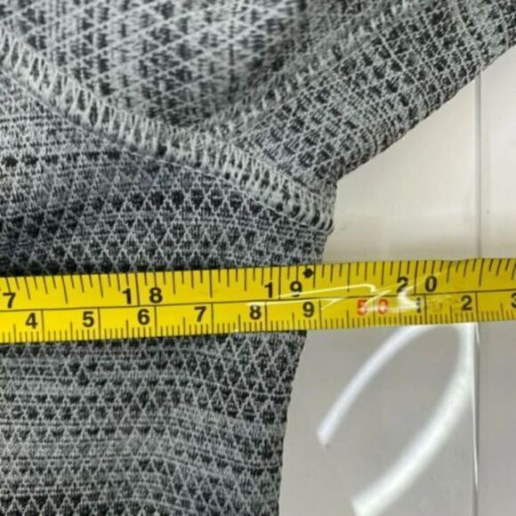 Puma Gray Long Sleeve Zip Up Stand Up Collar Track Jacket Size Medium - Picture 8 of 9